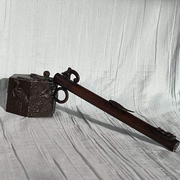 Antique Meiji Period Bronze Japanese Yatate Calligraphy Pen Holder Ink Well
